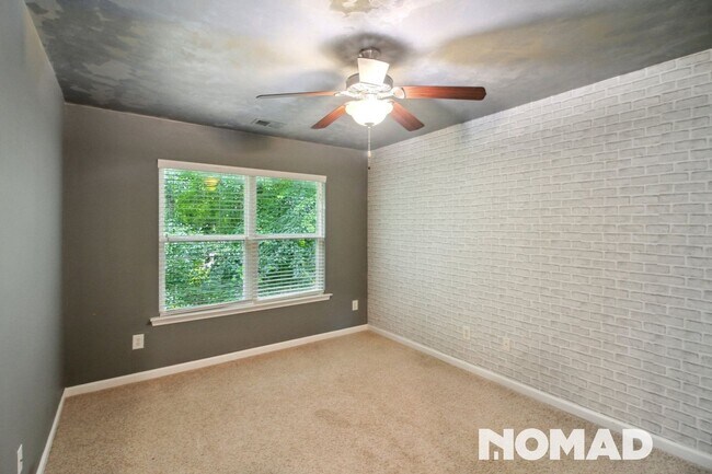 Building Photo - Cozy & Spacious 3BR Townhome in Atlanta