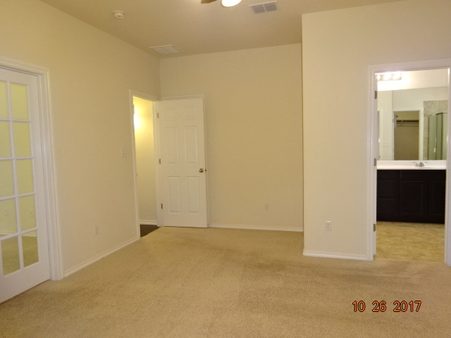 Building Photo - 3700 Rusack Dr