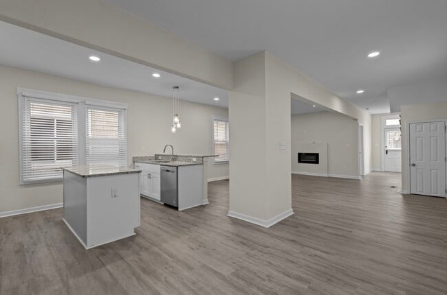 Building Photo - Jackson