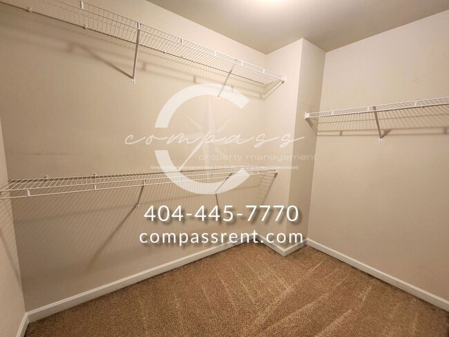 Building Photo - 6048 Oak Bend Ct