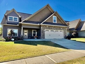 Building Photo - 37 Emerald Dr