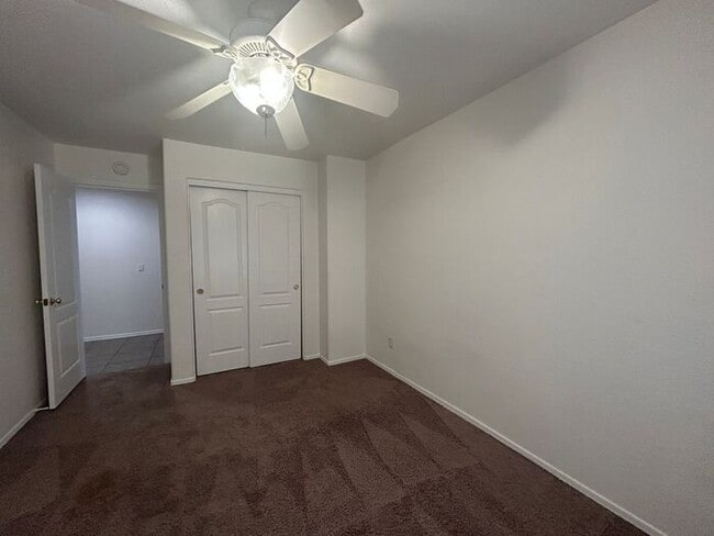 Building Photo - 3861 E Redfield Ct