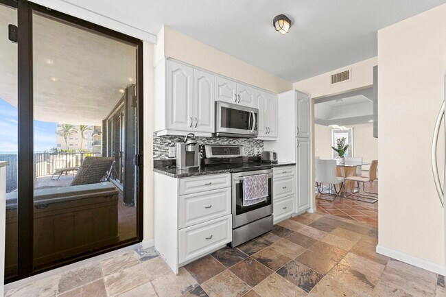 Building Photo - 3610 S Ocean Blvd
