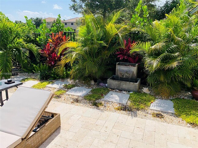 Building Photo - 4812 Foxtail Palm Ct