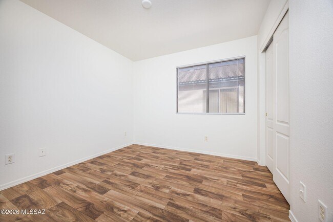 Building Photo - 2385 W Monet Way
