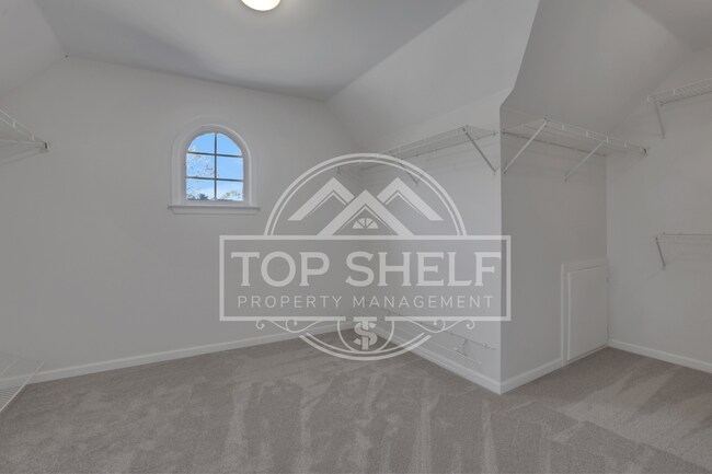 Building Photo - 127 Tara Blvd