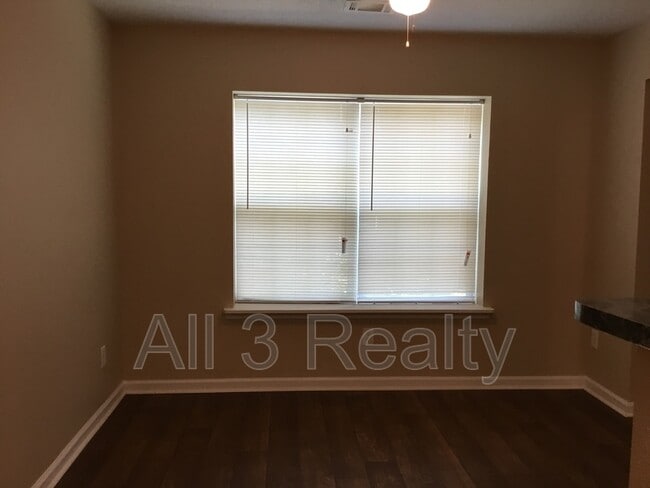 Building Photo - 4132 Ravenwood Ct