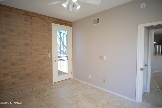 Building Photo - 10514 E Seven Generations Way