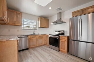 Building Photo - Beautiful Remodeled 3 Bedroom Duplex