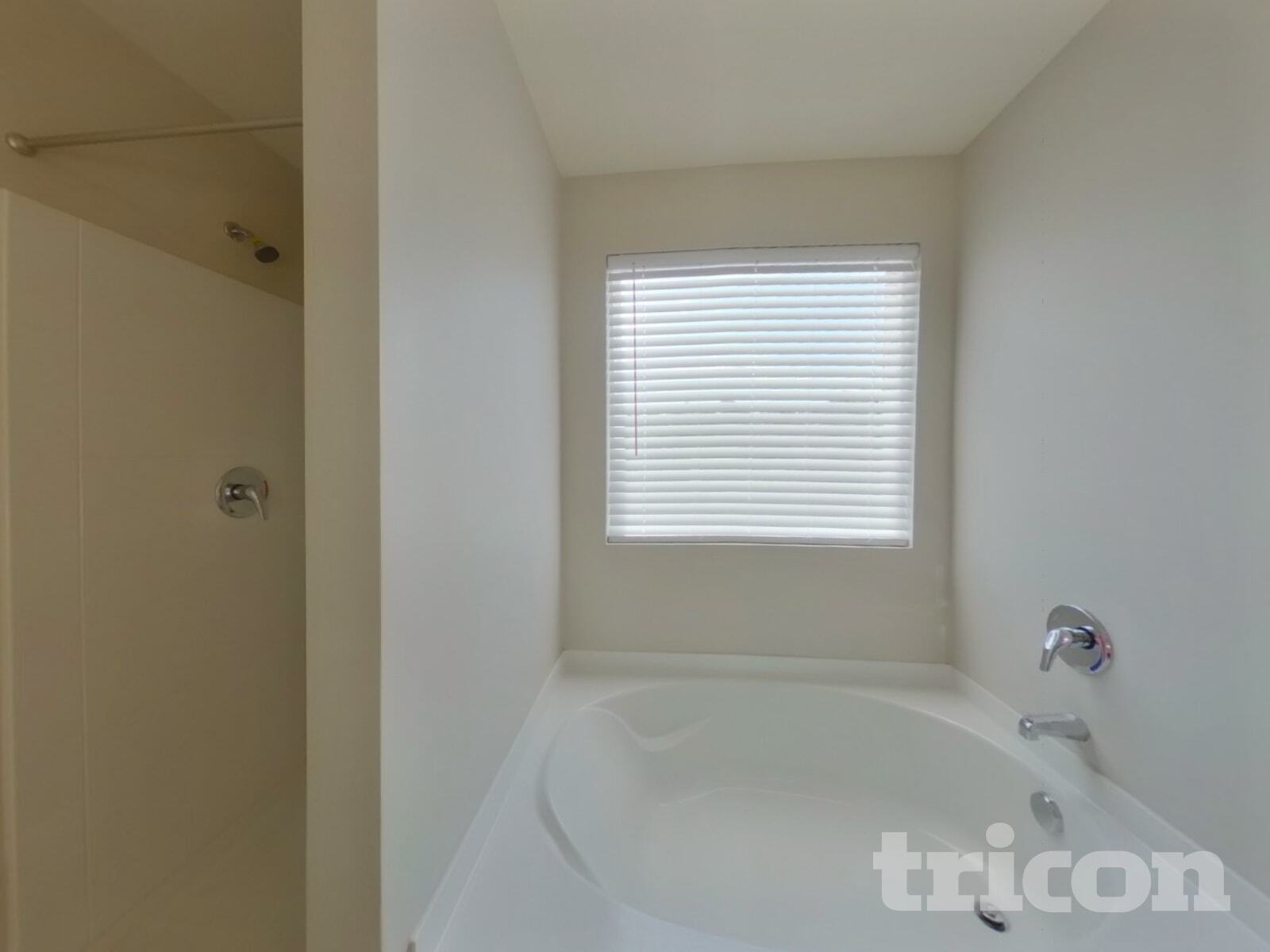 Building Photo - 117 Vermillian Dr