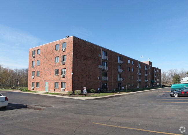 Building Photo - Towne and Country Apartments