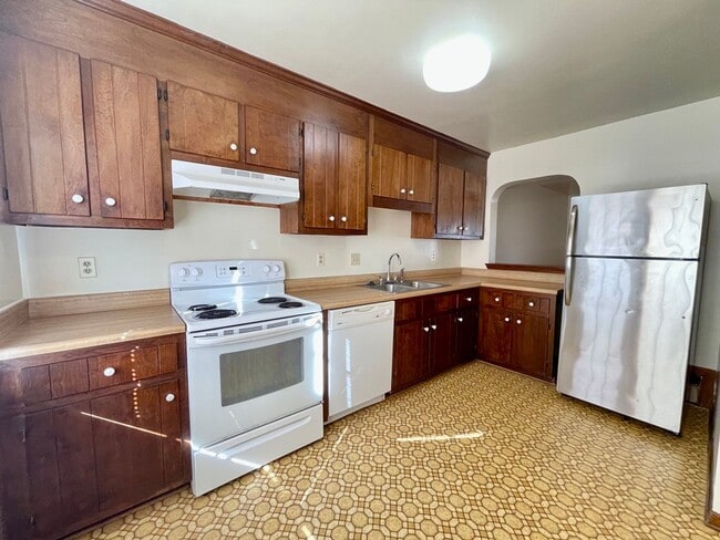 Building Photo - 1619 Autumn Dr