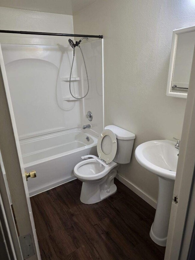 Building Photo - 54-56-56 Shoup St