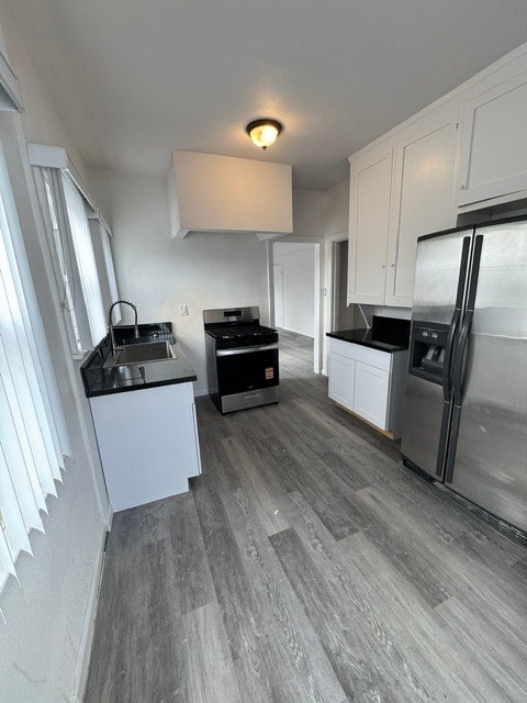 Building Photo - 4915 San Vicente Blvd