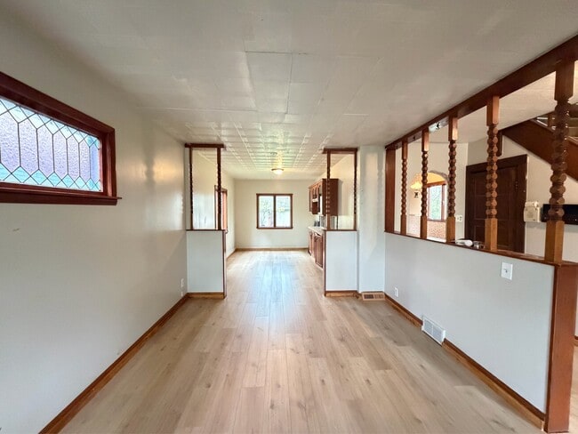 Building Photo - 784 15th St