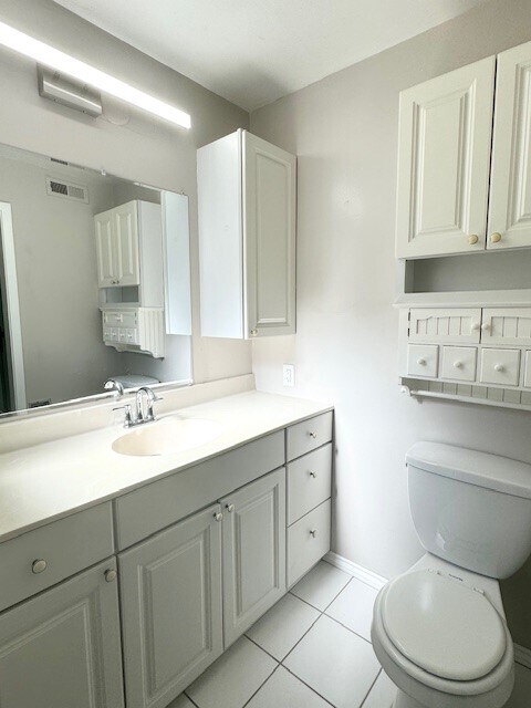 Building Photo - 1530 Sunnyvale Ave