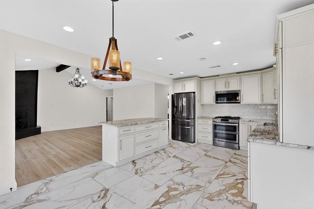 Building Photo - 3233 Santana Ln