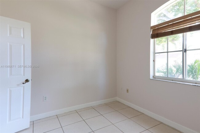 Building Photo - 5321 SW 130th Terrace