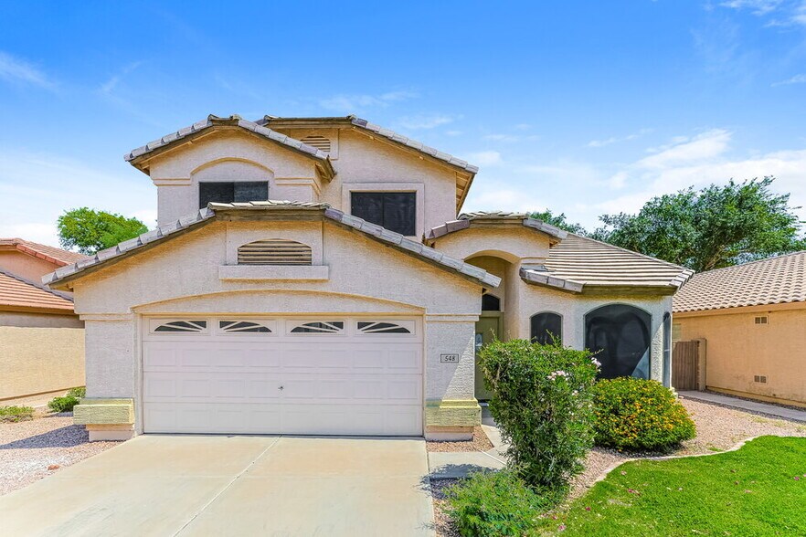 Primary Photo - 548 E Cathy Dr