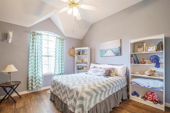 Building Photo - 5201 Kite Tail Dr