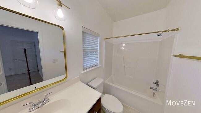 Building Photo - 1721 E Lenoir St