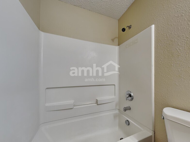 Building Photo - 67 Corsair Cir