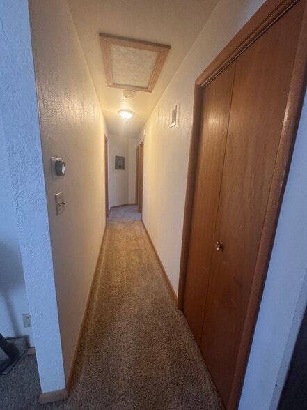 Building Photo - 2108 Campbell Rd