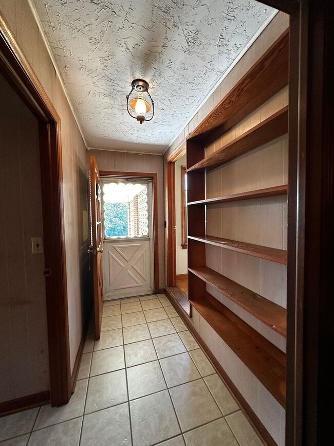 Building Photo - **Move-In Special !! 3 bed/ 2 bath rancher for rent. Hamblen/Jefferson County line.