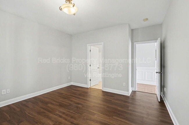 Building Photo - 2330 Bonterra Blvd