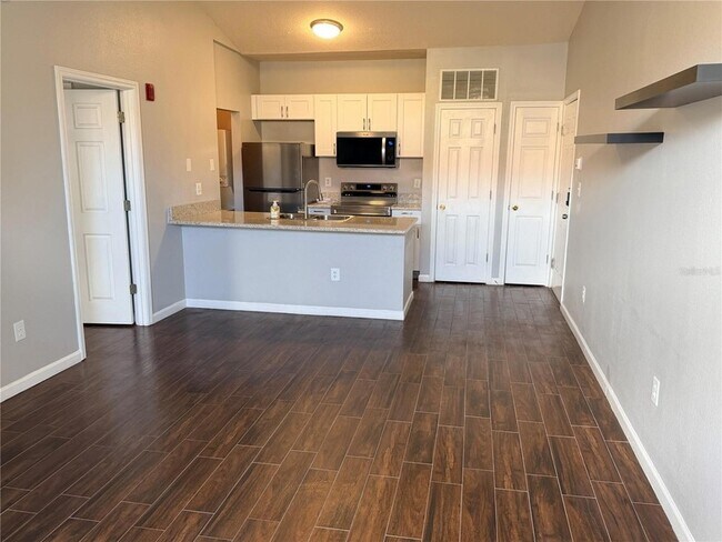 Building Photo - 10764 70th Ave N