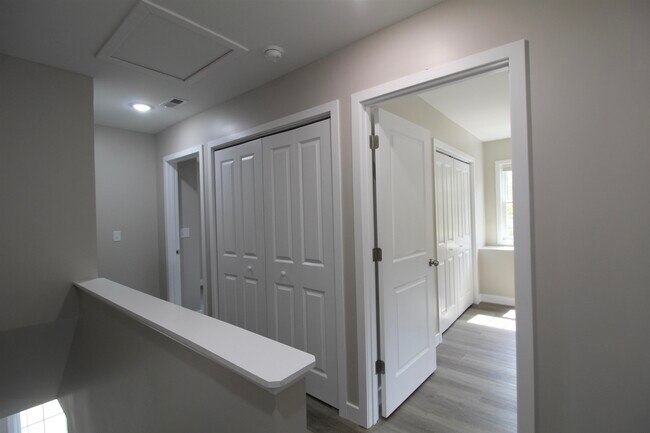 Building Photo - 101 WILLOWSTONE Ct