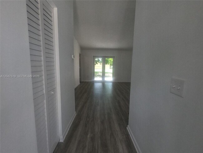 Building Photo - 3060 NW 204th Ln