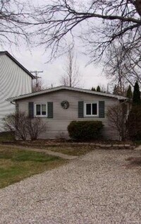 Building Photo - 2876 Stennett St