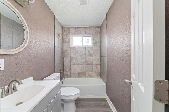 Building Photo - 9333 Fairland Dr
