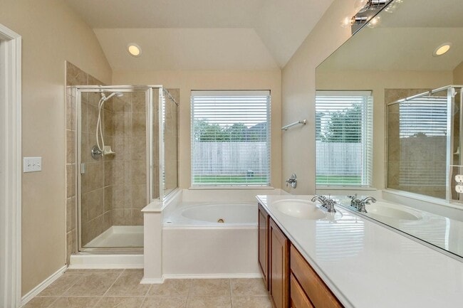 Building Photo - 30306 Castle Forest Dr