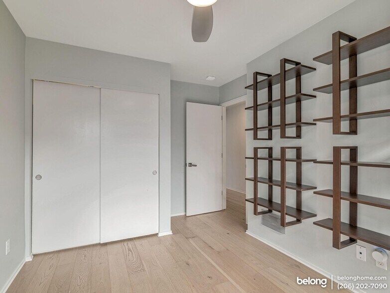 Building Photo - 1720 27th Ave