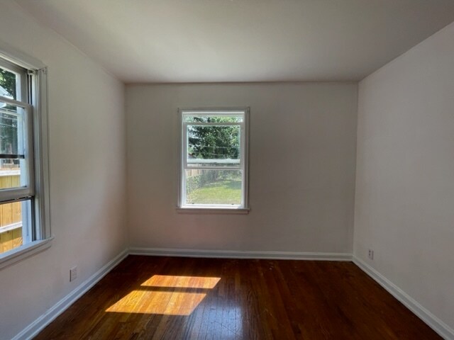 Building Photo - 1650 Huey St