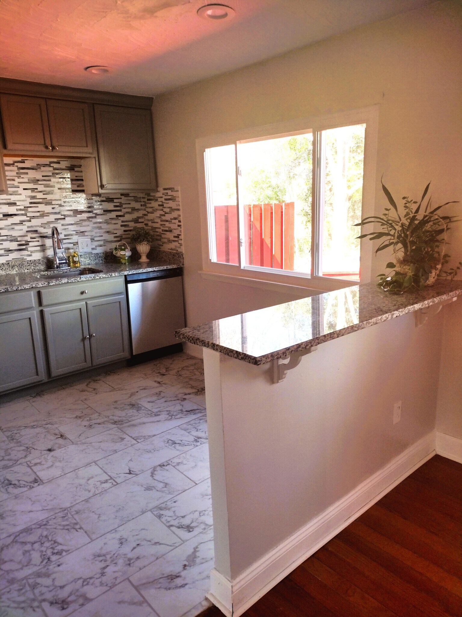 Building Photo - 9578 Landbreeze Row