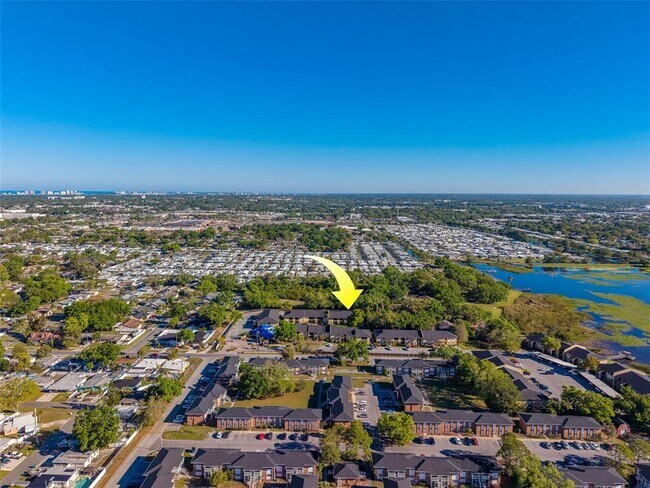 Building Photo - 12293 Sailwinds Dr