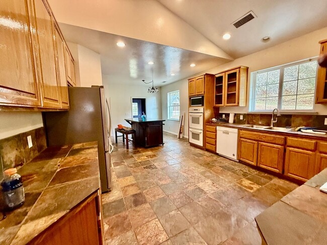 Building Photo - Unique Horse property with 2 units