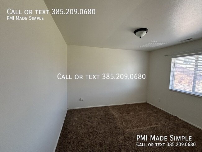 Building Photo - 567 N 880 E St