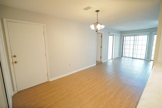 Building Photo - 6607 Tim Tam Trail