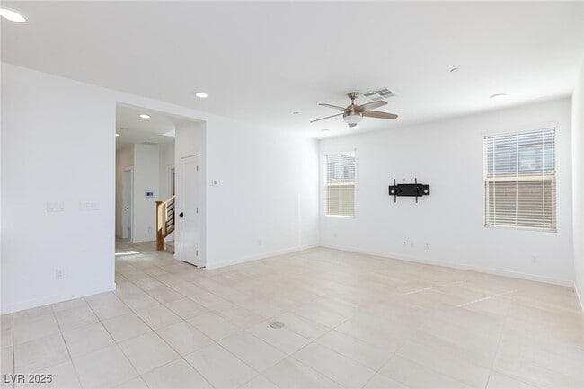 Building Photo - 836 Carlon Hls Ave