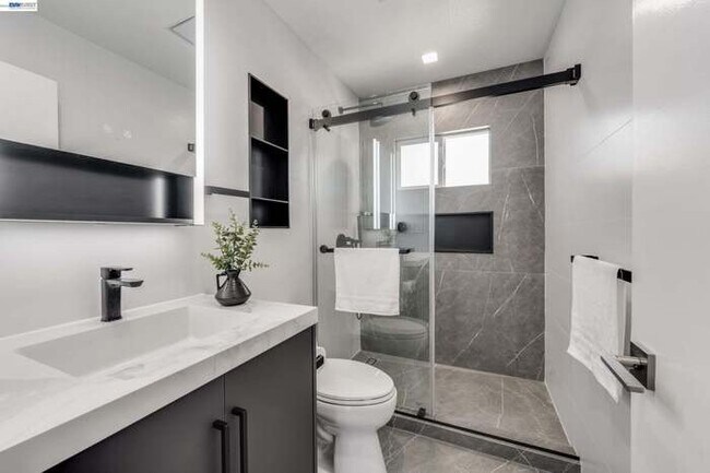 Building Photo - 1158 Polson Cir