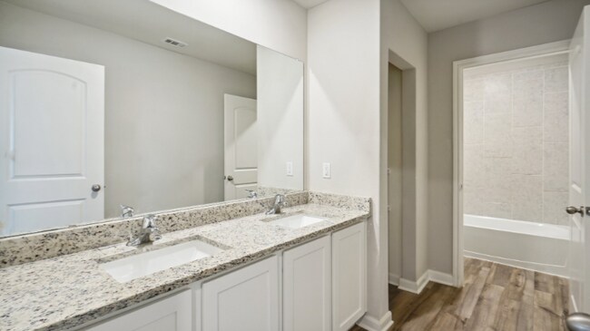 Building Photo - 408 Harbor Oaks Dr