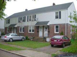 Primary Photo - 1085-1091 Kelly Dr