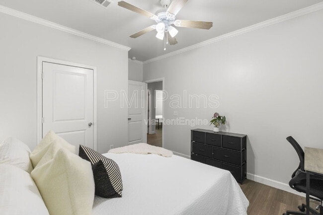 Building Photo - 1521 Preston St S