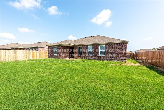 Building Photo - 400 W Fitchberg St