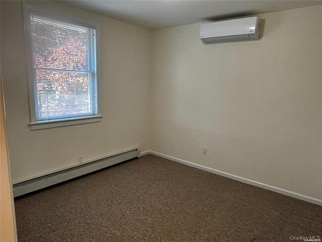 Building Photo - 148 Hillside Ave