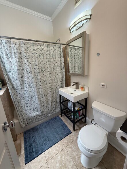 Building Photo - 3252 W Crystal St